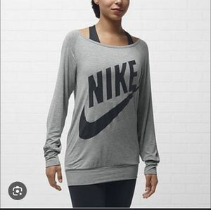 Nike Women's Gray Tunic Shirt with Black Logo!  Large
